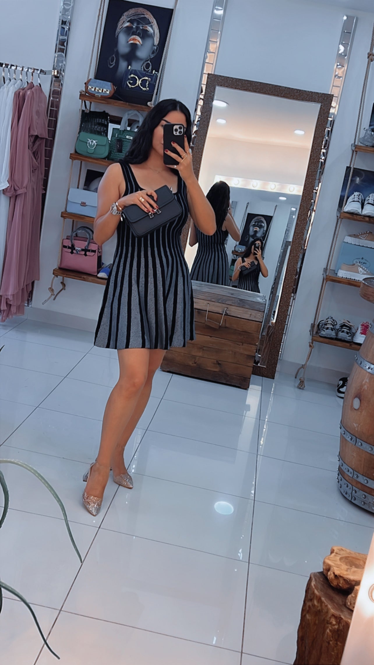 Chic Casual Dress with Striped Design and Flared Skirt