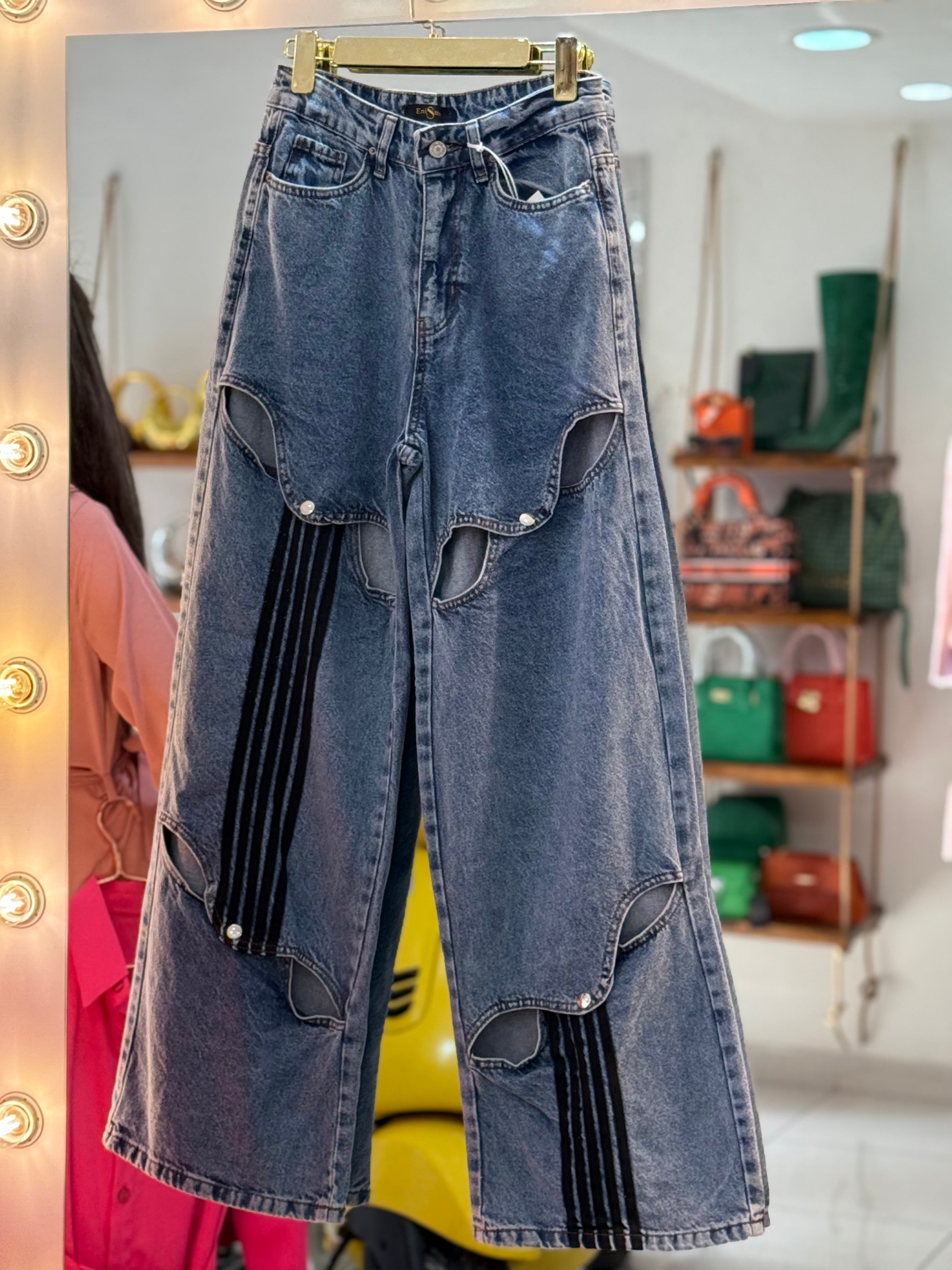 Front-Slit Jeans with Triple Black Line Detail