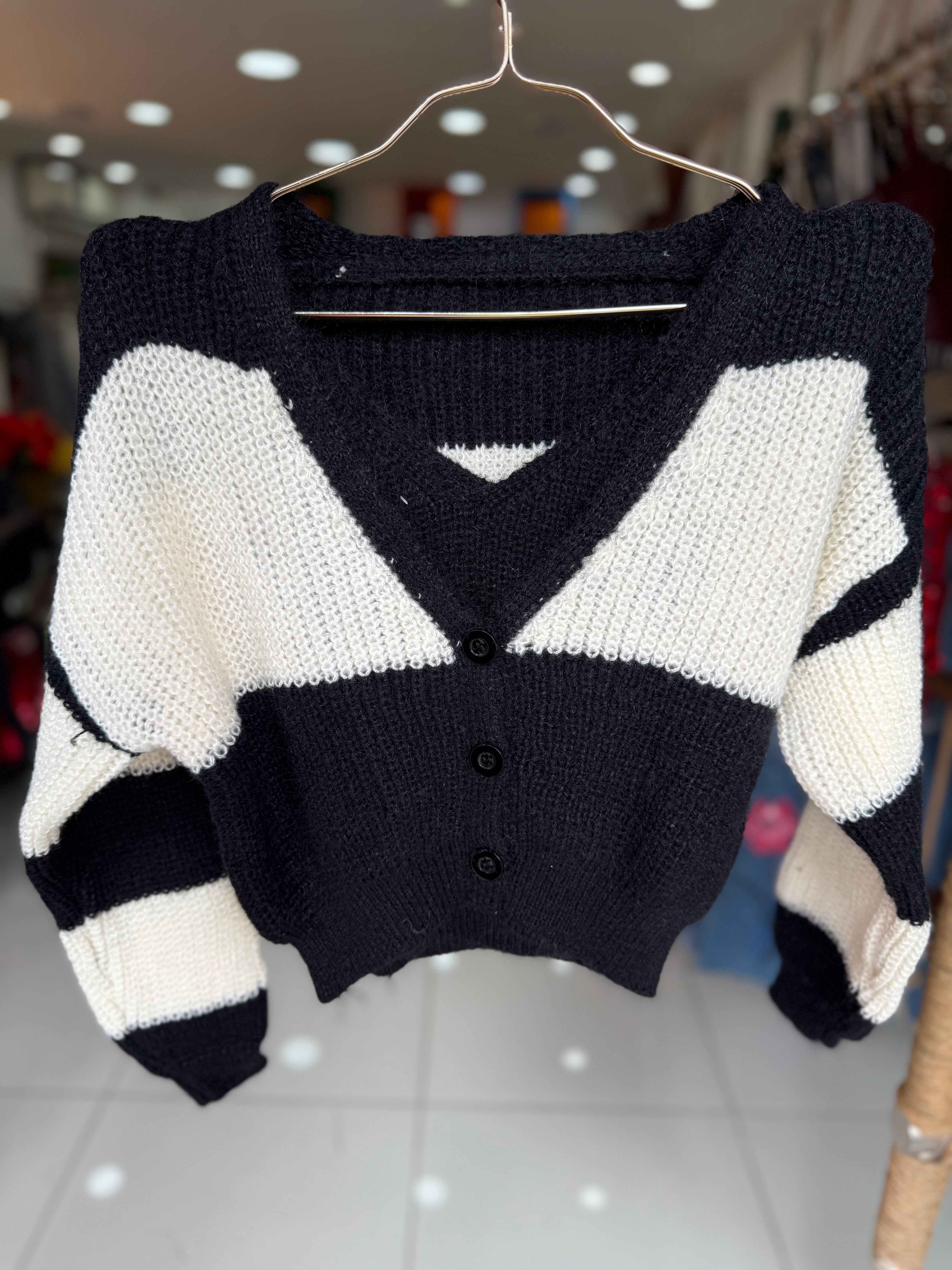 2 pieces Wool cardigan & top set