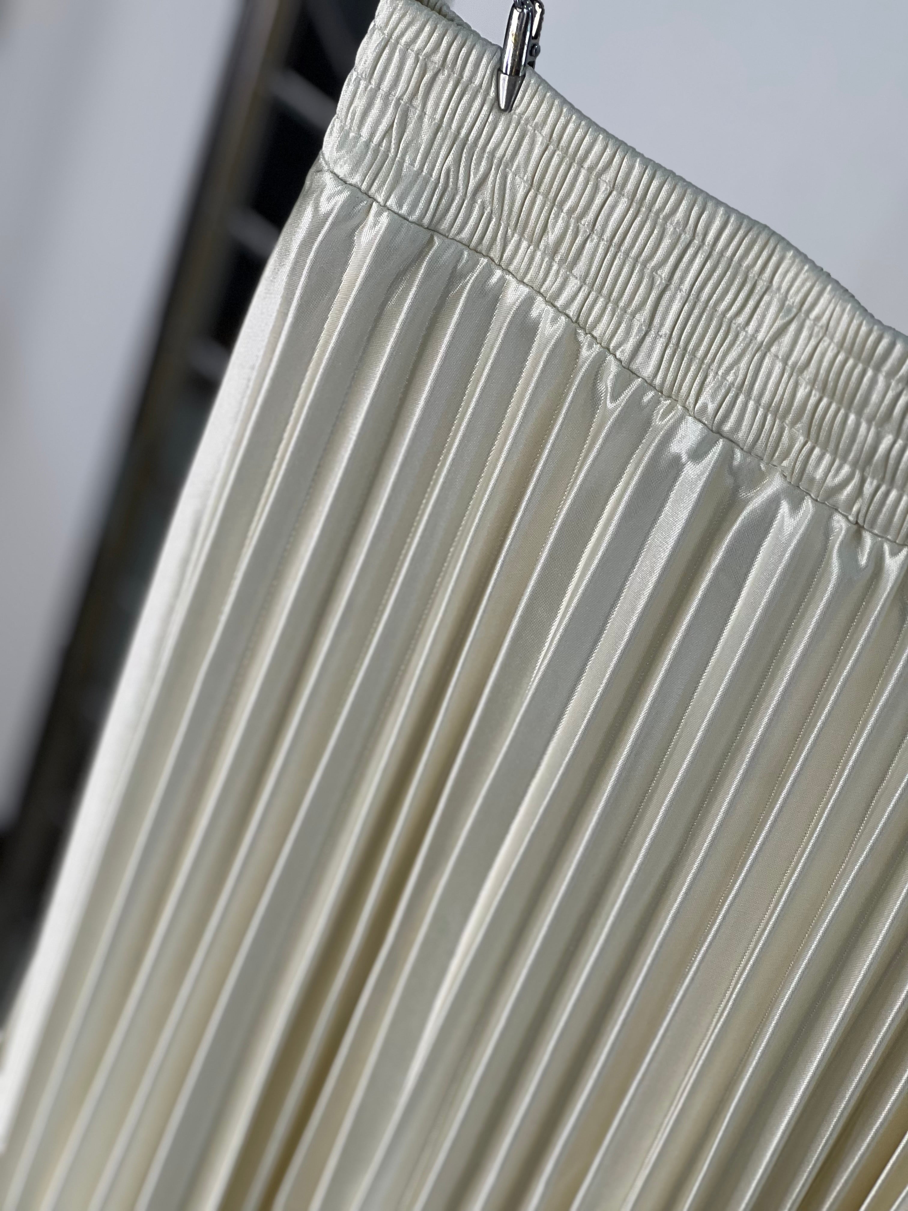 Effortless Chic: Long Pleated Satin Skirt