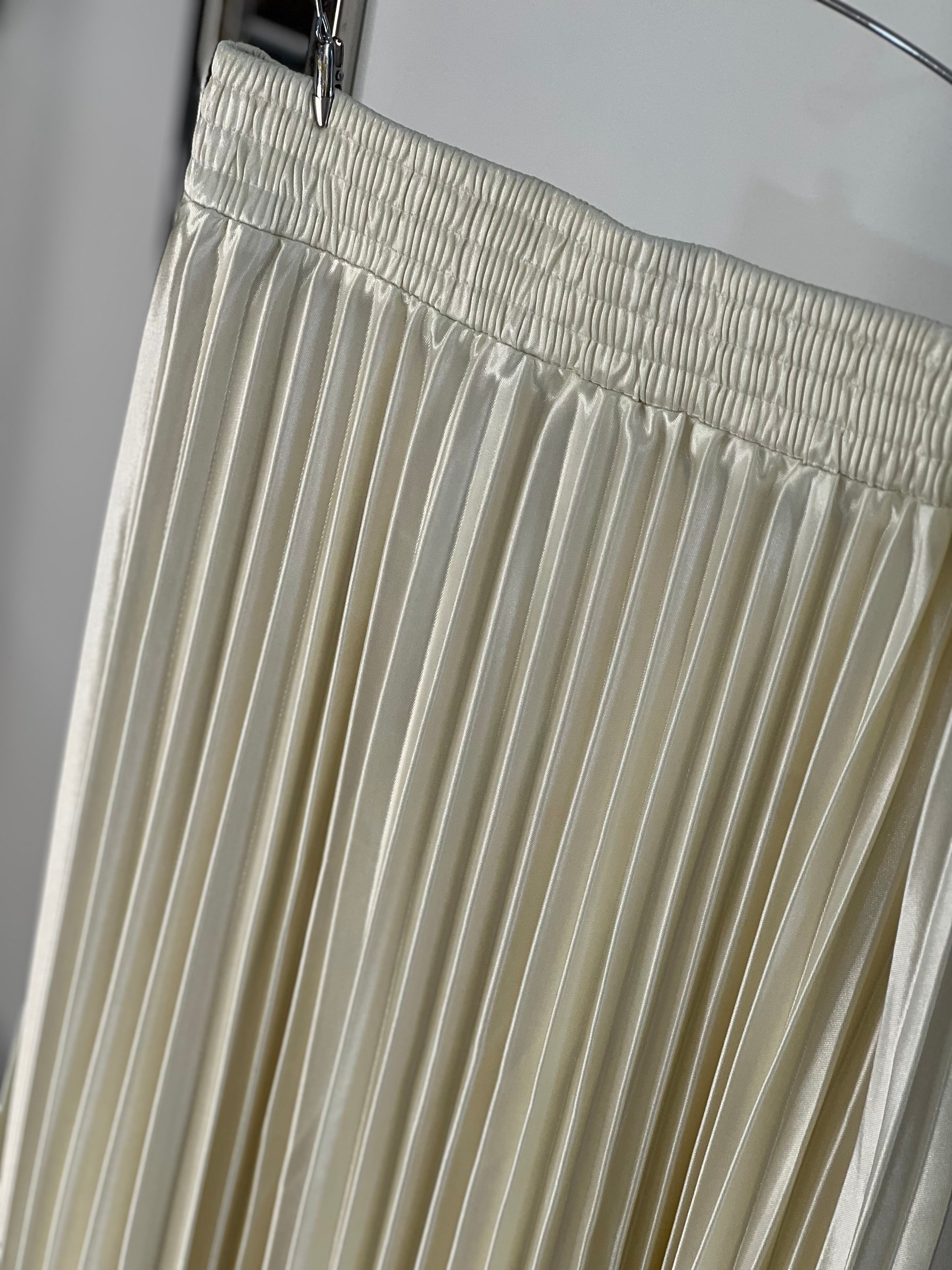 Effortless Chic: Long Pleated Satin Skirt