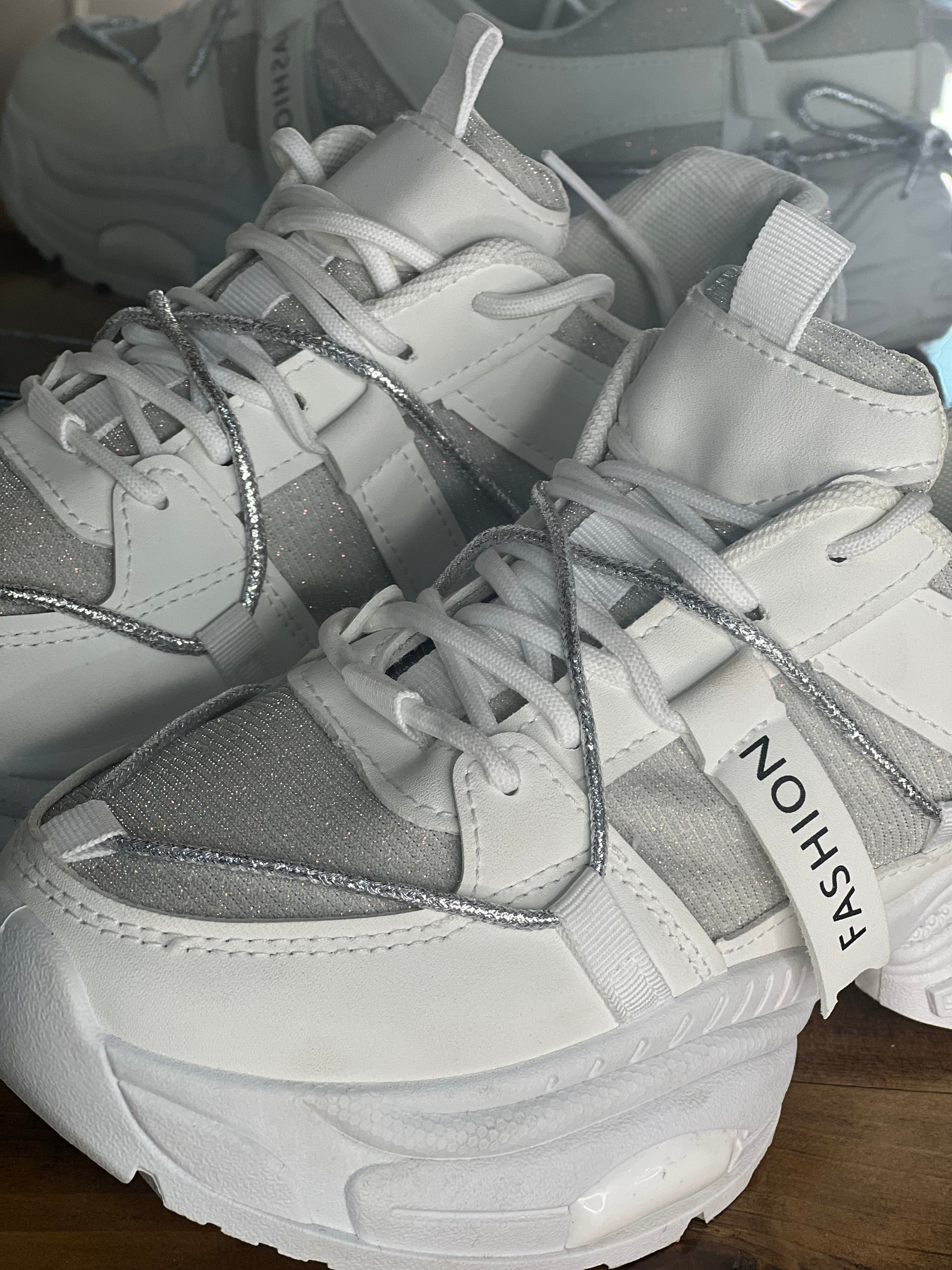 White Sneakers with Silver Laces – Clean Style with a Metallic Twist