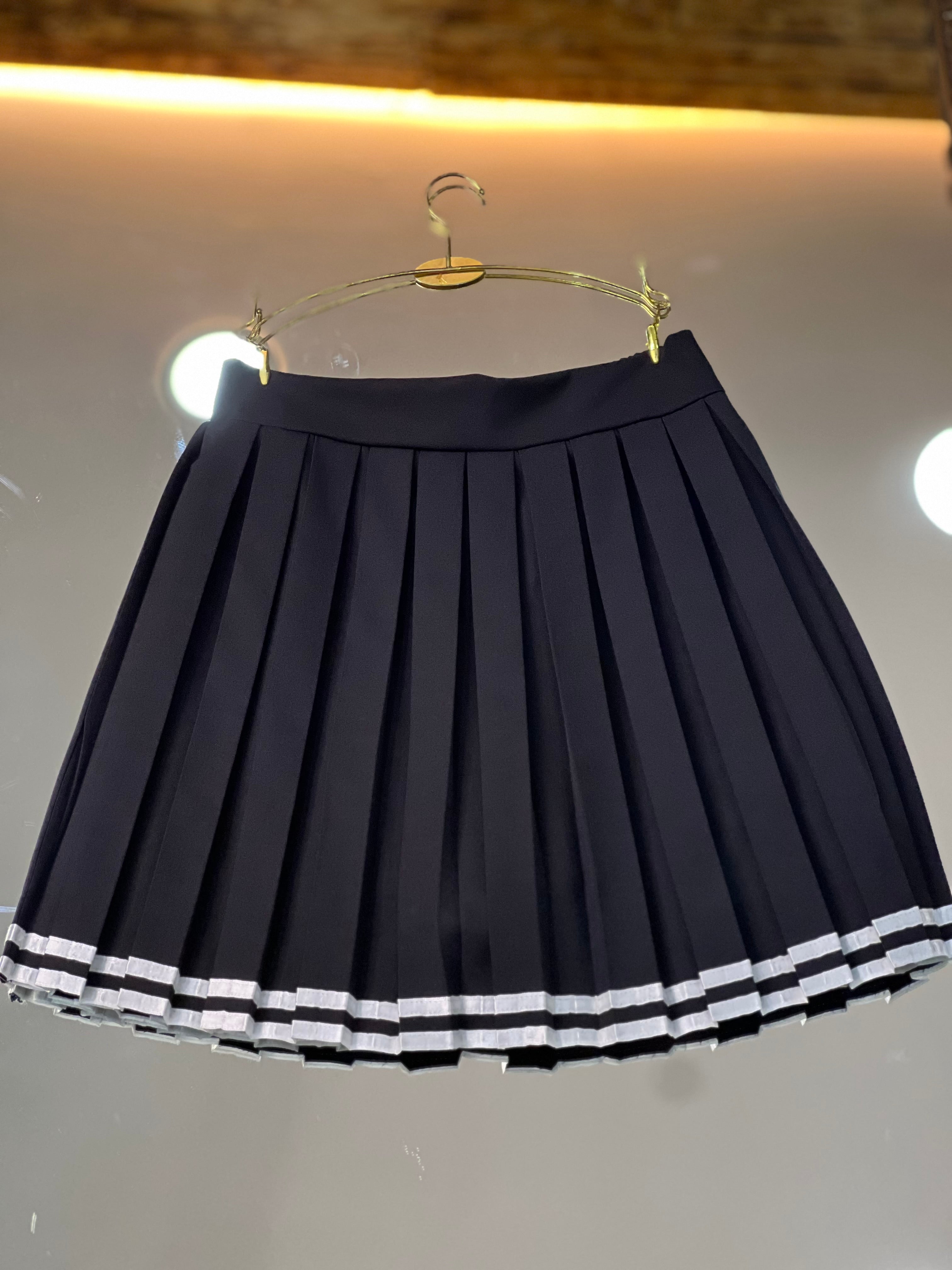 Built-in skort lining