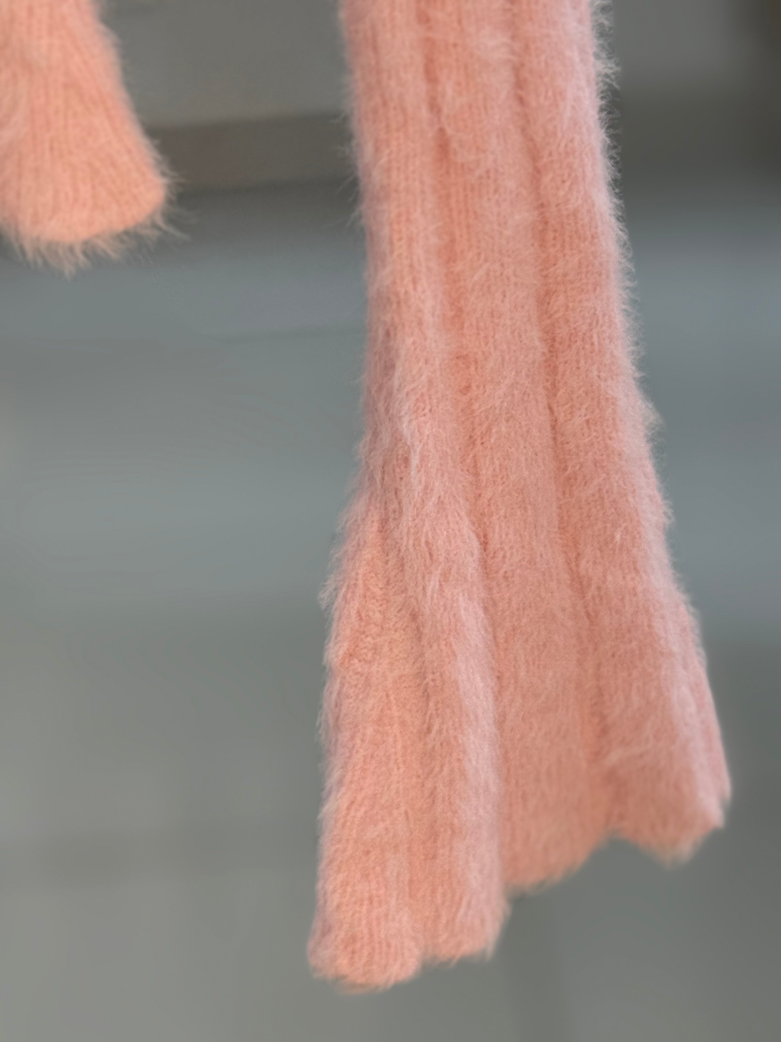 Soft wool long wide sleeve top