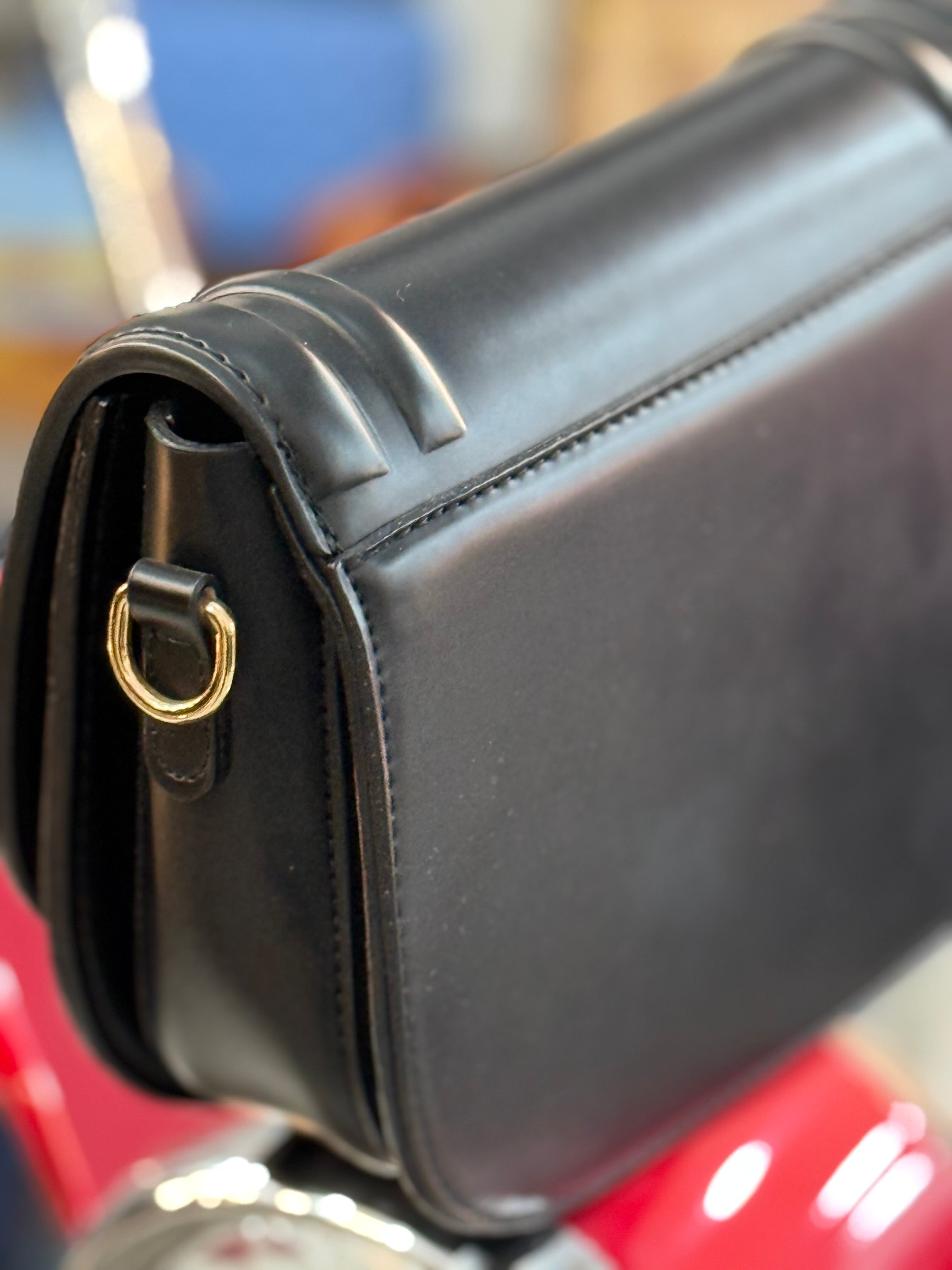 Leather blk clutch