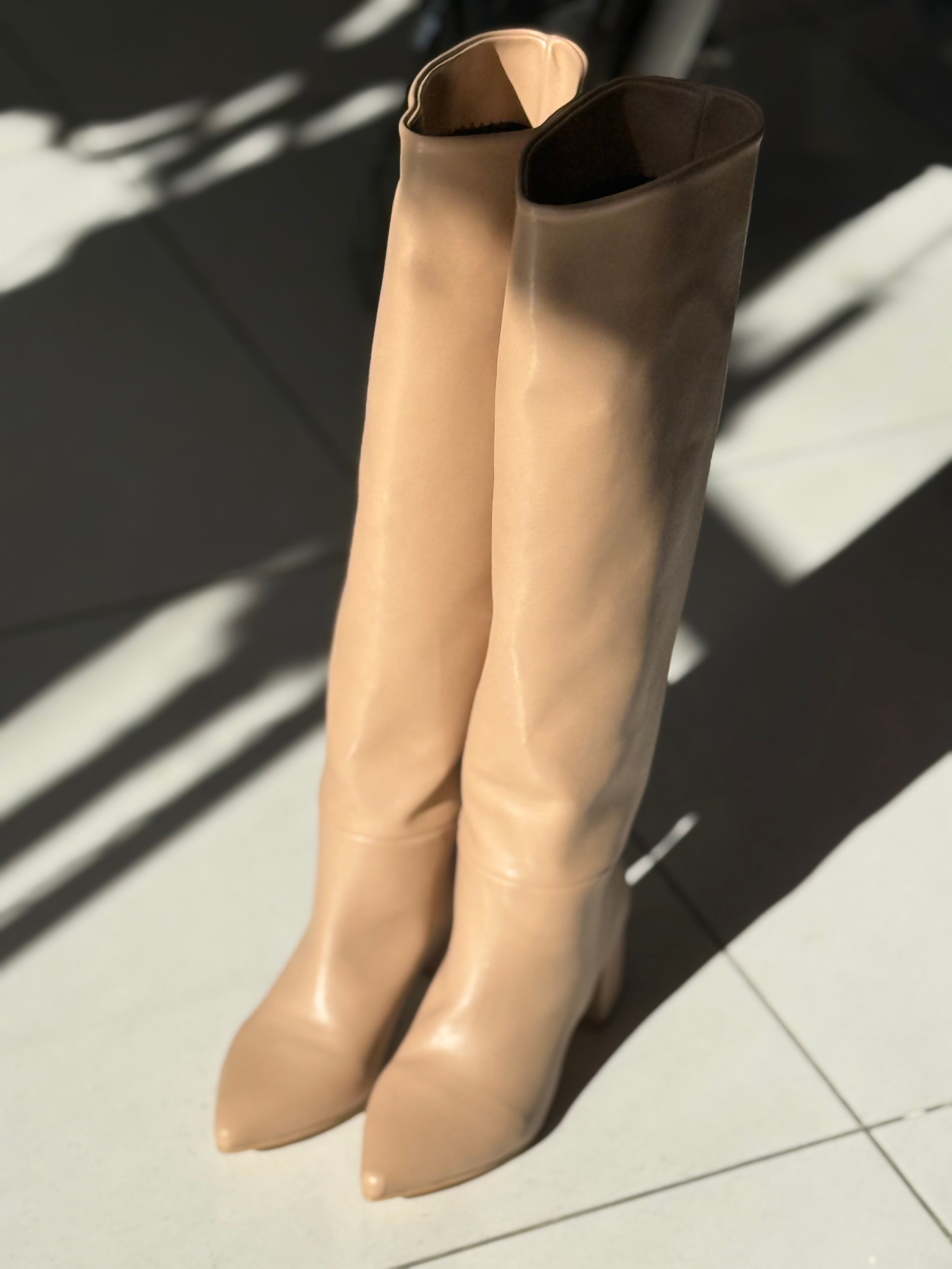 Low heel leather nude boots