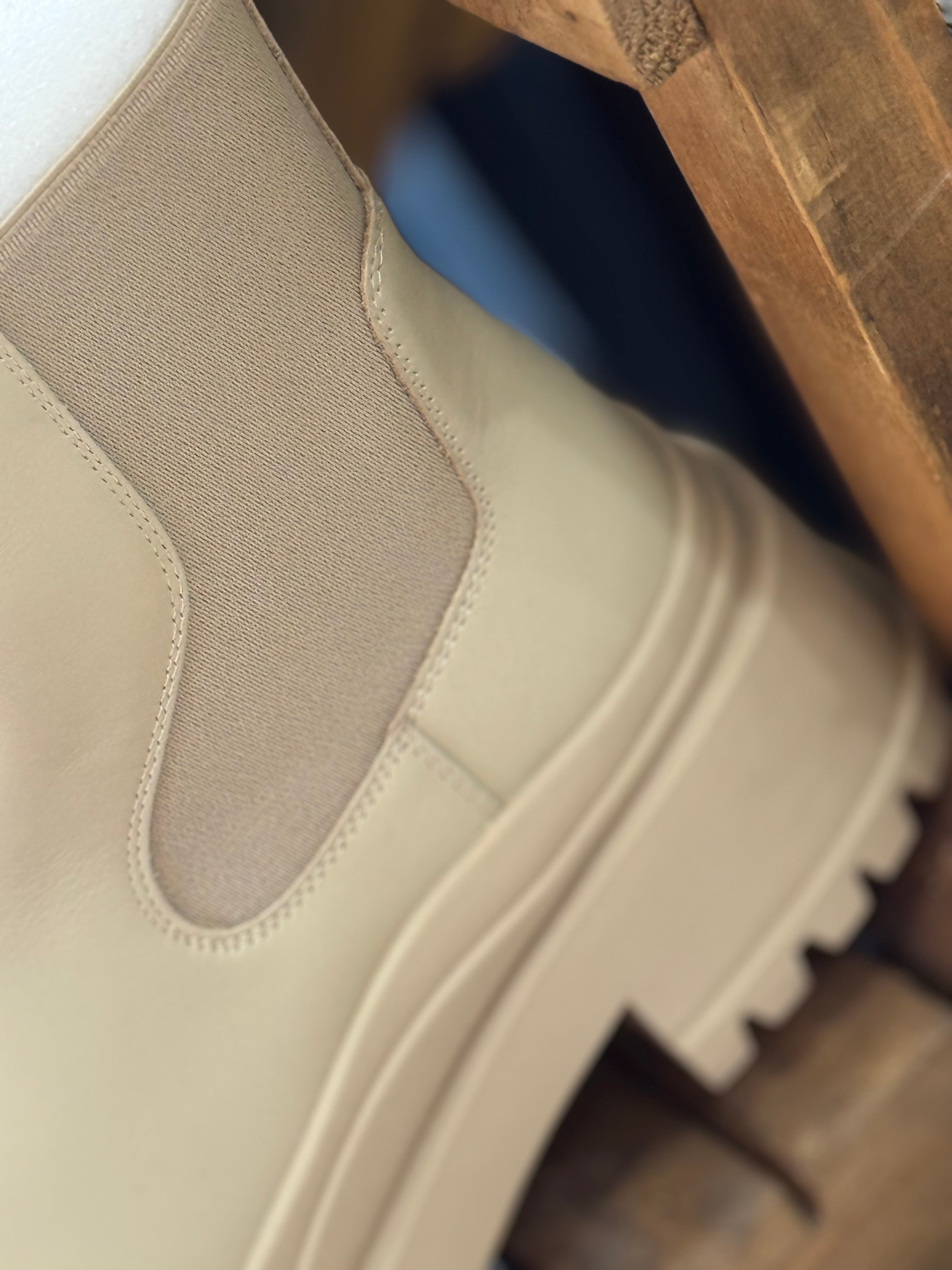 Chunky Waterproof Winter Chelsea Boots