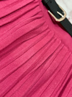Wool pleated skirt with belt