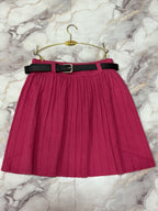 Wool pleated skirt with belt