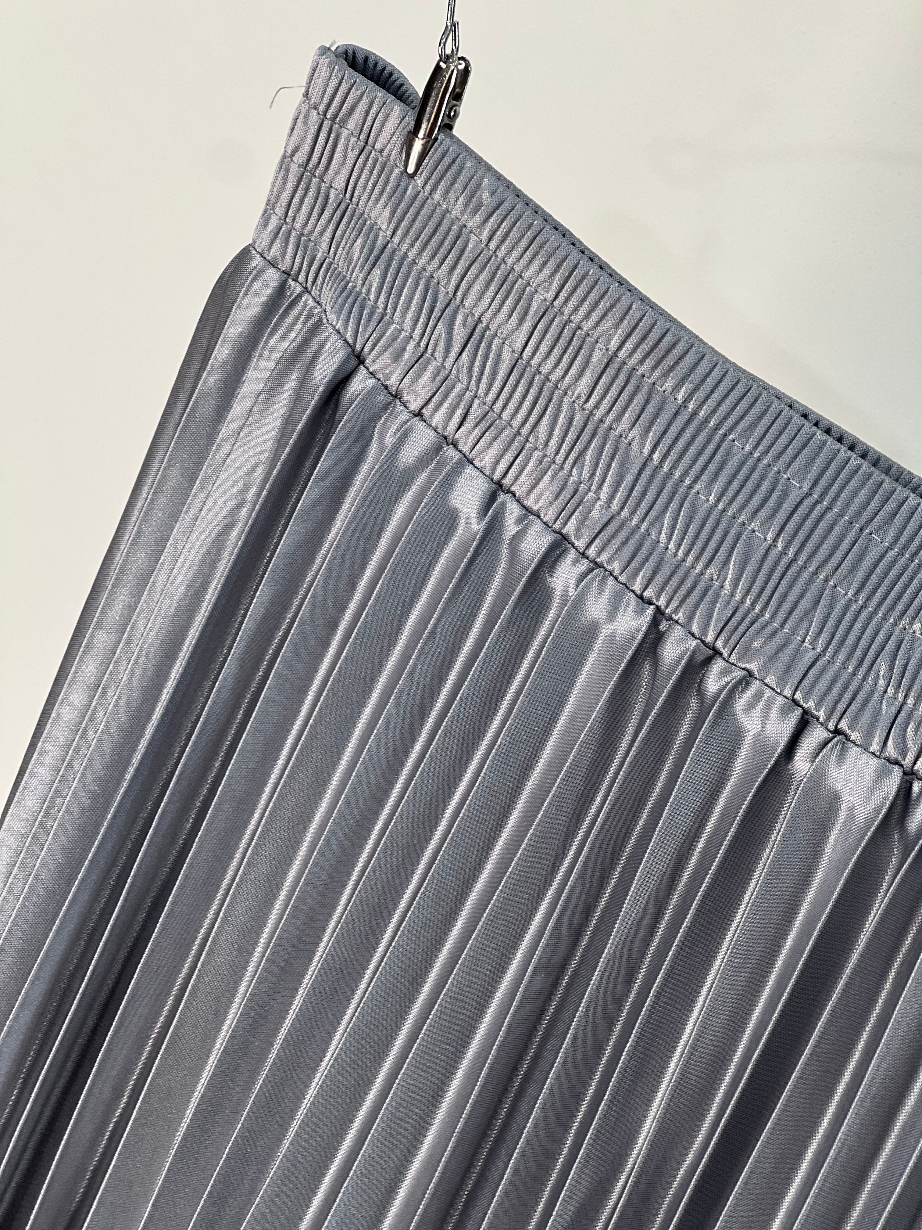 Effortless Chic: Long Pleated Satin Skirt