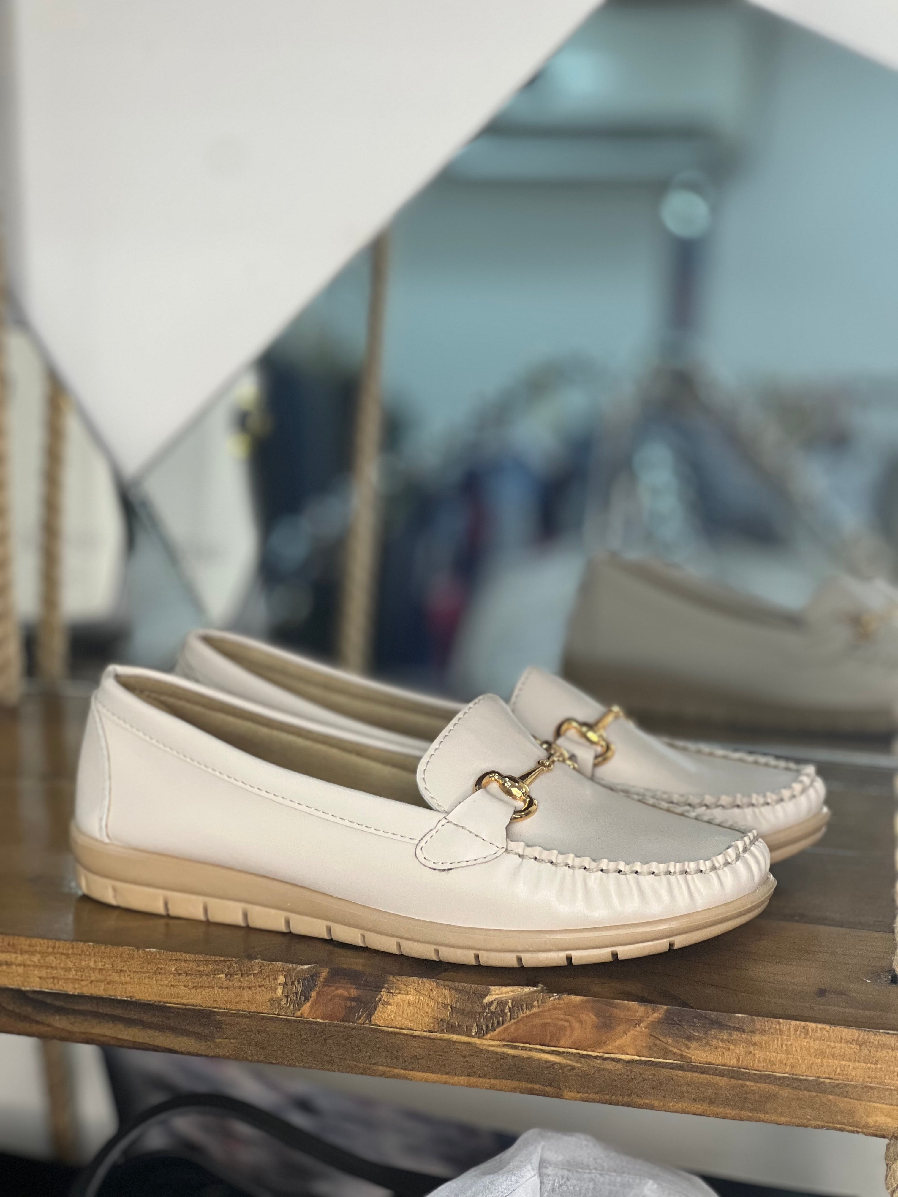 Beige Leather Ballerina Loafers – Soft Elegance for Every Day