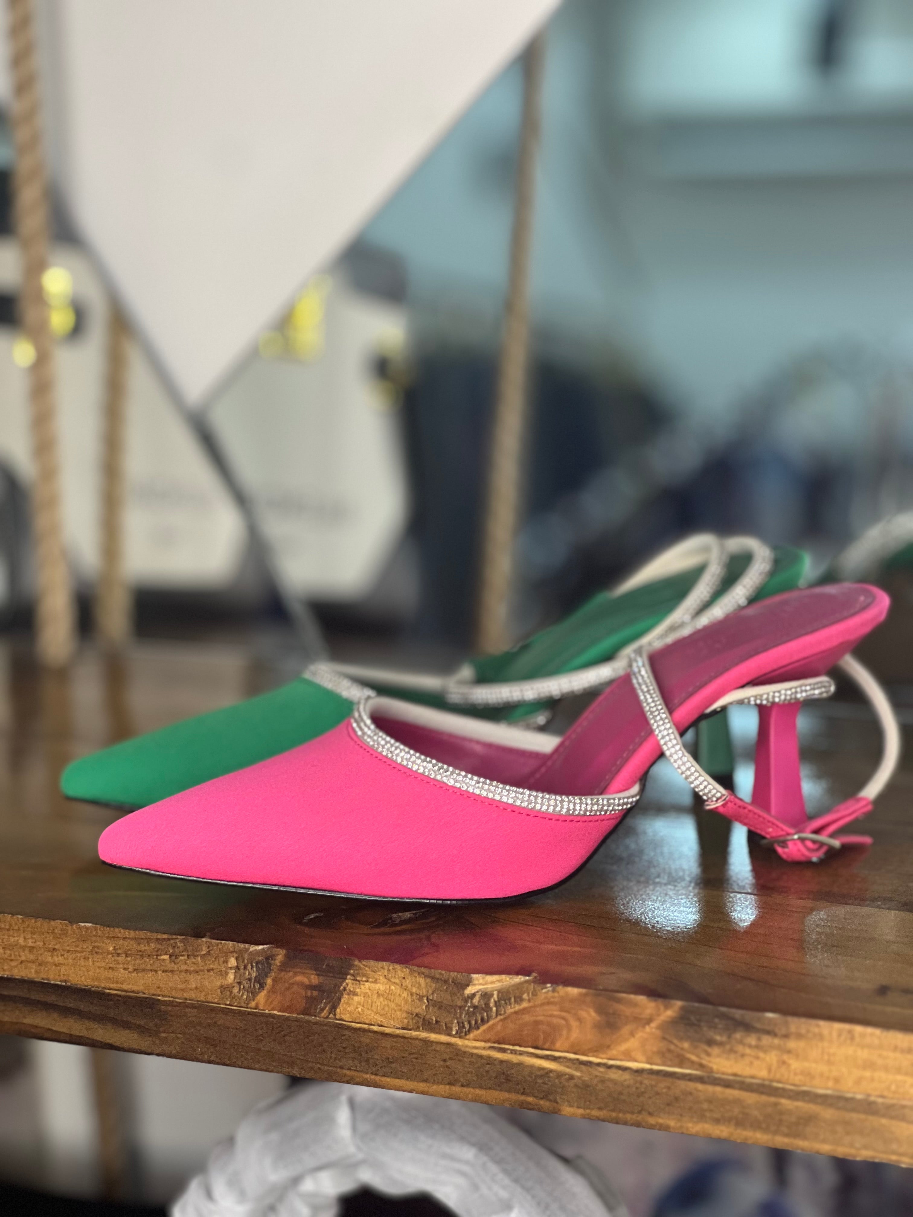 Strass Pointed Toe Low Heels – Sparkle in Every Step