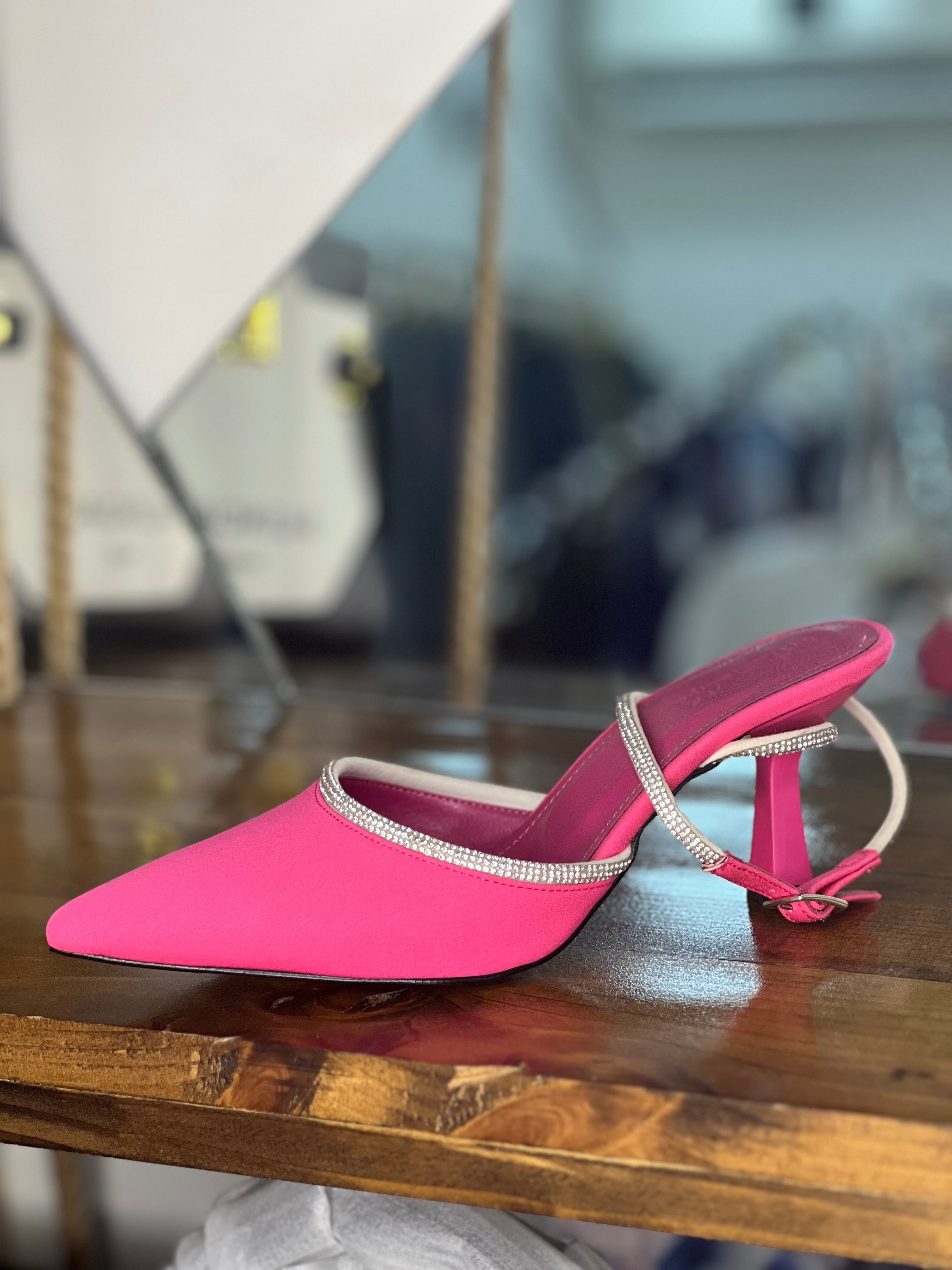 Strass Pointed Toe Low Heels – Sparkle in Every Step