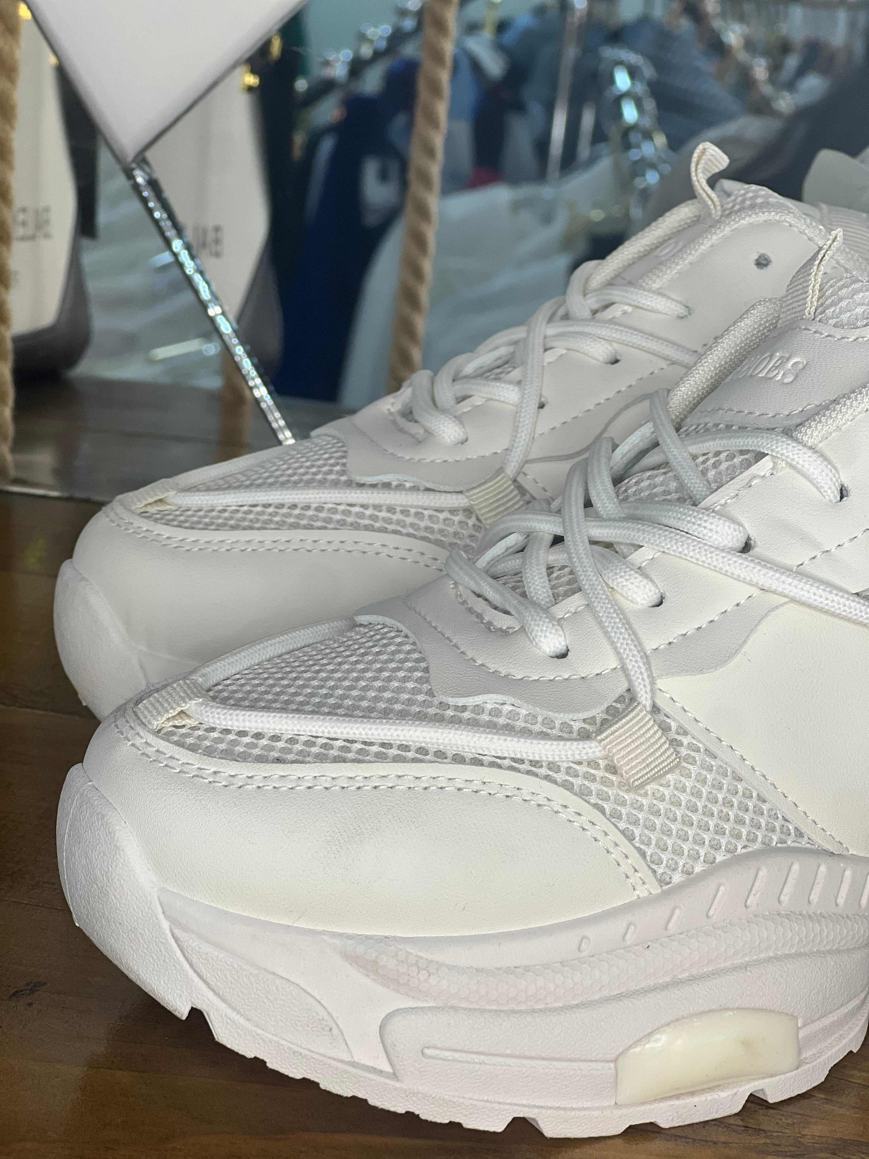 White Pocket Sneakers – Minimal Style with a Smart Edge